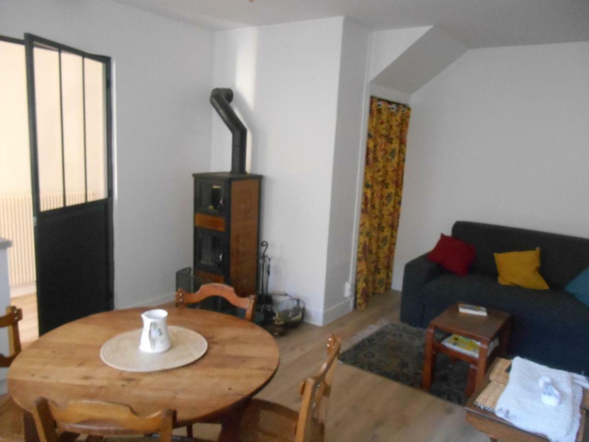 Apartmán L'Annexe Combronde Exteriér fotografie